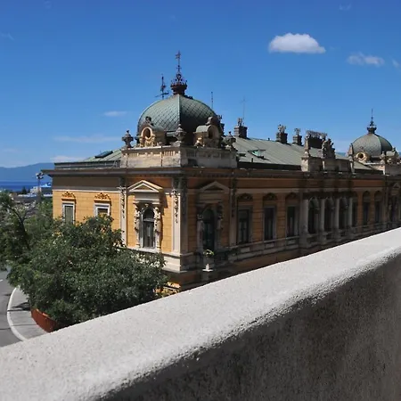 Piramida Apartament *