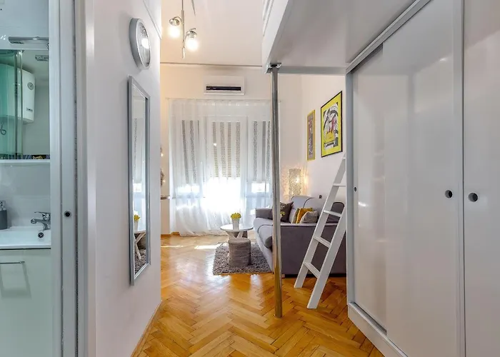 Piramida Apartmán *